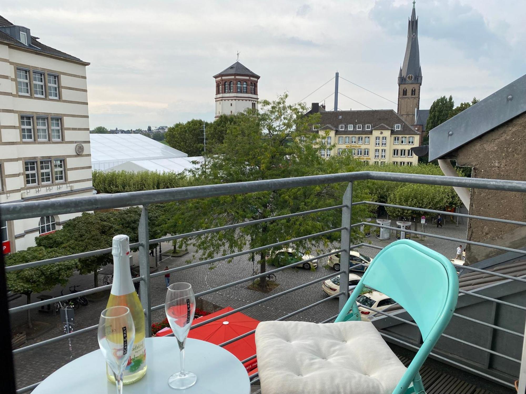 Avi City Burgplatz Apartments Düsseldorf Dış mekan fotoğraf